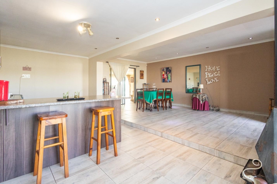 3 Bedroom Property for Sale in Zoo Park Western Cape